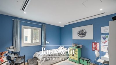 7098698