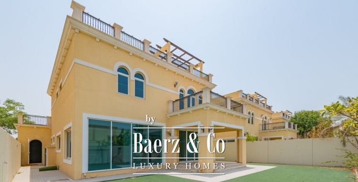 Image No.1-4 Bed Villa for sale