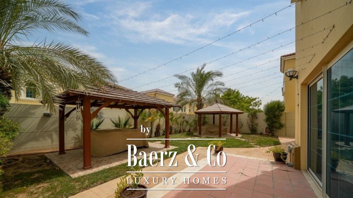 Image No.1-4 Bed Villa for sale