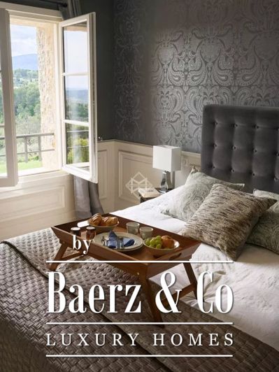 Image No.15-5 Bed Property for sale