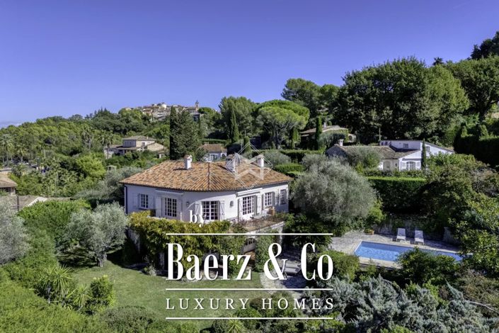 Image No.1-3 Bed Villa for sale