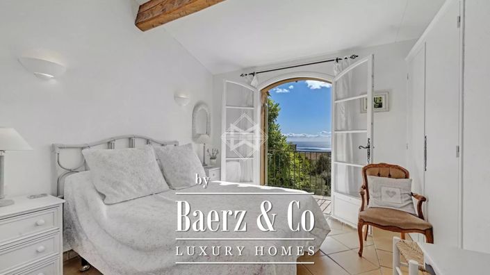 Image No.12-5 Bed Villa for sale