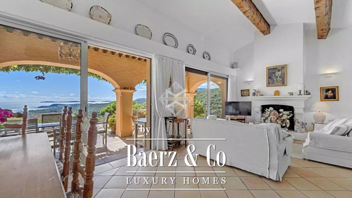 Image No.7-5 Bed Villa for sale