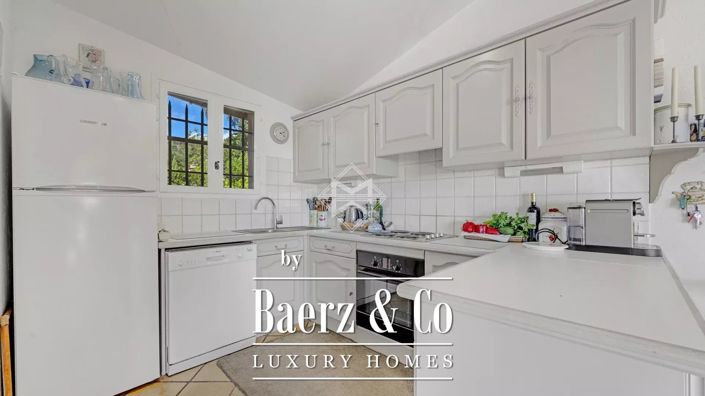 Image No.9-5 Bed Villa for sale