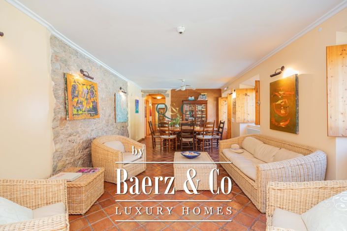 Image No.12-9 Bed Farmhouse for sale