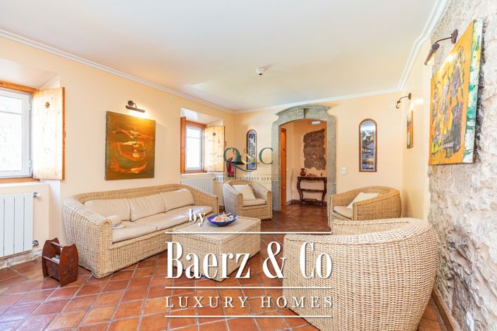 Image No.22-9 Bed Farmhouse for sale