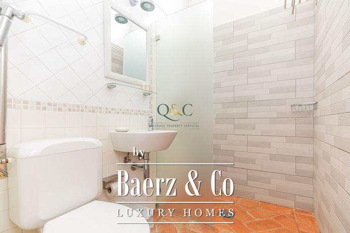 Image No.32-9 Bed Farmhouse for sale