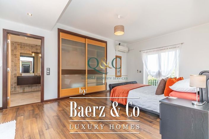 Image No.11-Villa de 5 chambres à vendre à Quarteira