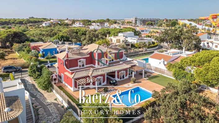 Image No.21-Villa de 5 chambres à vendre à Quarteira