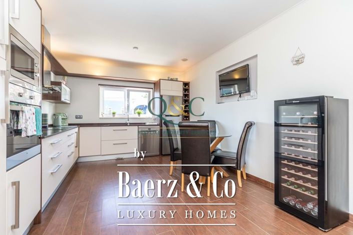 Image No.8-Villa de 5 chambres à vendre à Quarteira