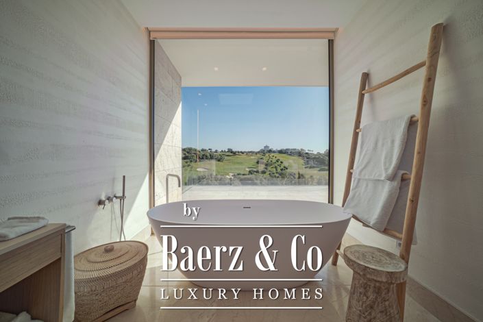 Image No.14-5 Bed Villa for sale