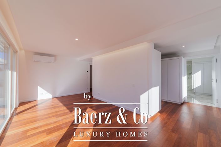 Image No.15-3 Bed Villa for sale