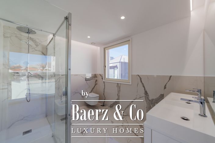 Image No.18-3 Bed Villa for sale