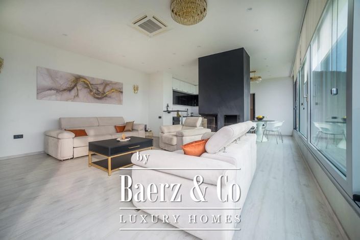 Image No.15-4 Bed Villa for sale