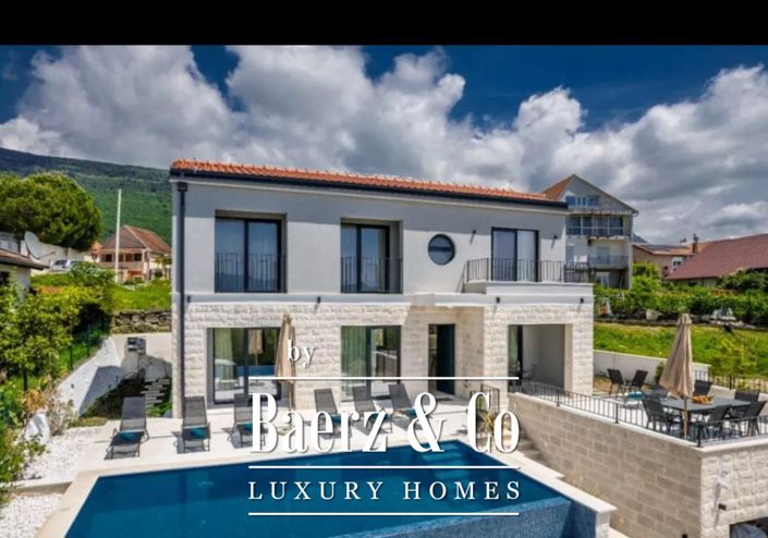 Image No.2-4 Bed Villa for sale