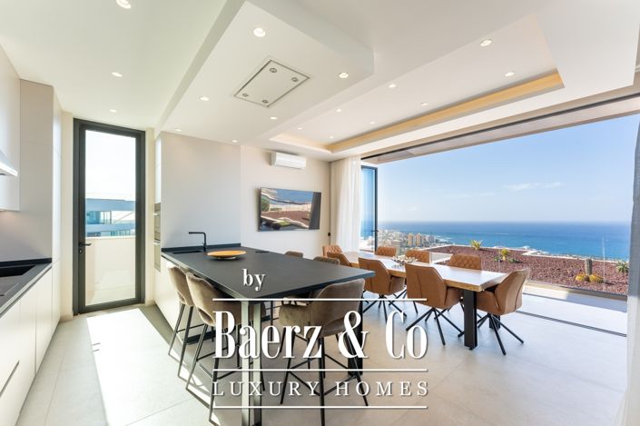 Image No.5-Villa de 4 chambres à vendre à Costa Adeje