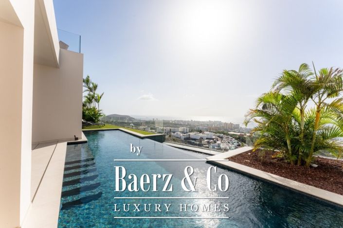 Image No.1-Villa de 3 chambres à vendre à Costa Adeje