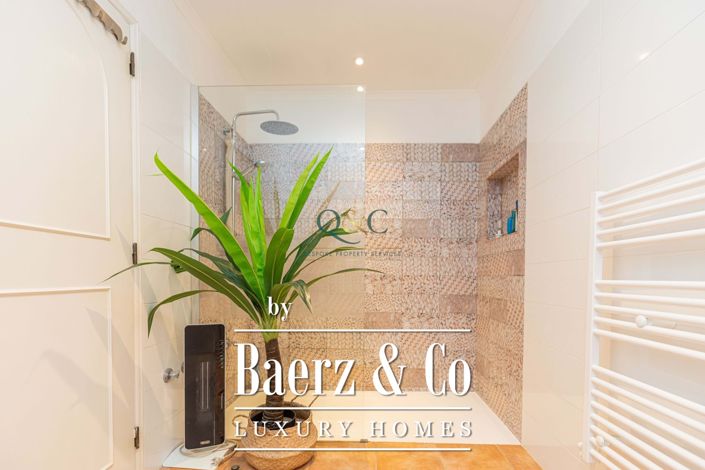 Image No.9-3 Bed Villa for sale