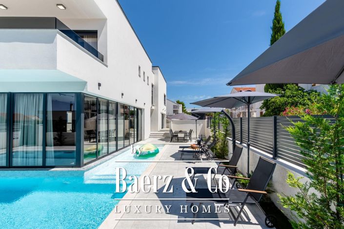 Image No.1-Villa de 3 chambres à vendre à Vrsi