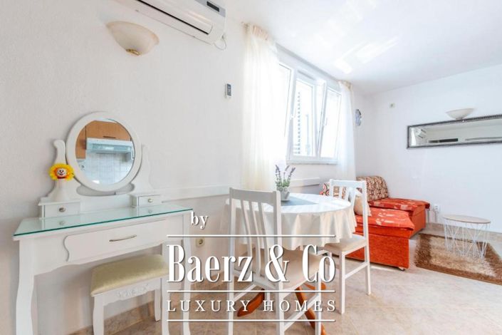 Image No.18-6 Bed Townhouse for sale