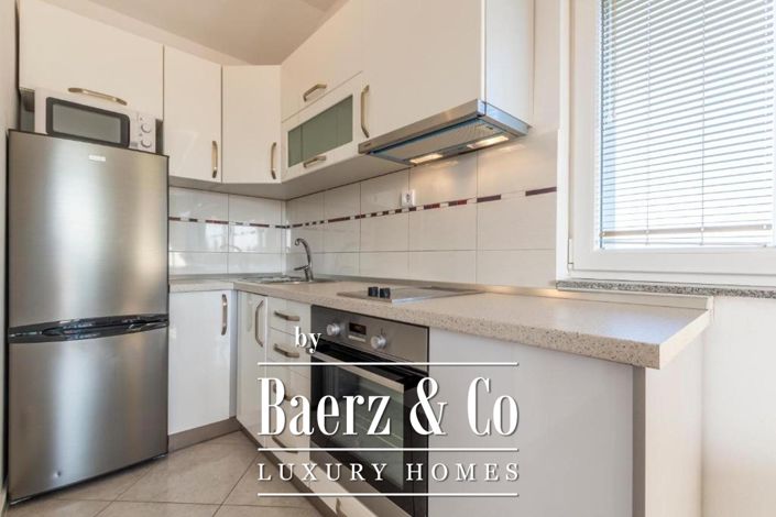 Image No.19-6 Bed Townhouse for sale