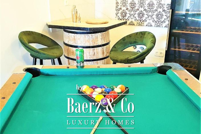 Image No.28-6 Bed Townhouse for sale