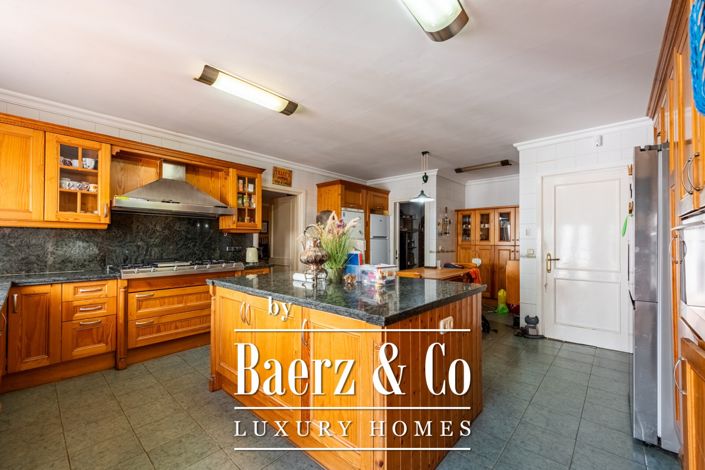 Image No.19-6 Bed Villa for sale