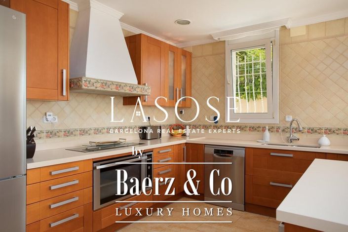 Image No.6-Propriété de 5 chambres à vendre à Barcelone 