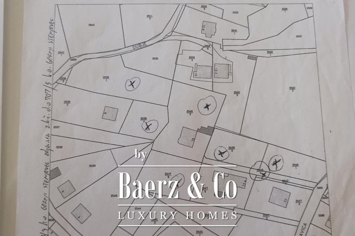 Image No.10-6 Bed Townhouse for sale