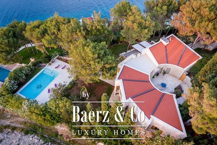 Image No.1-5 Bed Villa for sale