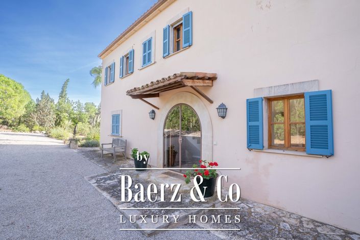 Image No.10-4 Bed Country House for sale