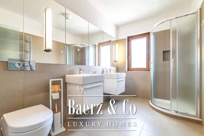 Image No.22-3 Bed Townhouse for sale