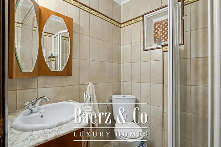 Image No.12-3 Bed Country House for sale