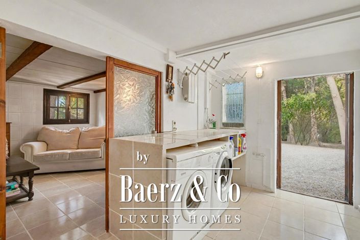 Image No.17-3 Bed Country House for sale