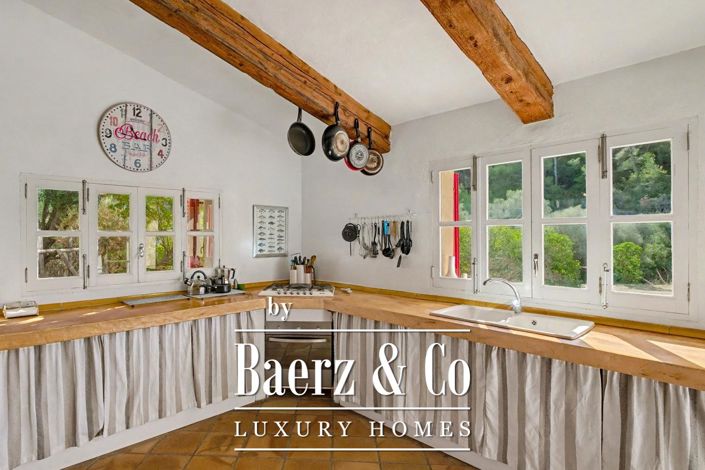 Image No.8-2 Bed Country House for sale