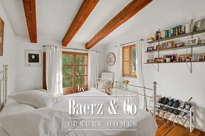 Image No.9-2 Bed Country House for sale