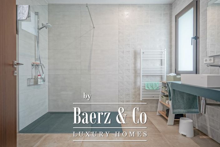 Image No.17-3 Bed Villa for sale