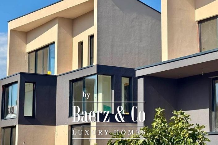 Image No.3-3 Bed Apartment for sale