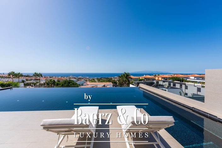 Image No.6-5 Bed Villa for sale