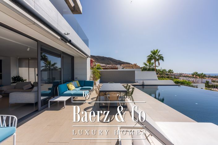 Image No.8-5 Bed Villa for sale