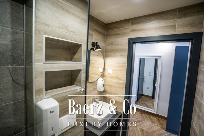 Image No.17-20 Bed Townhouse for sale