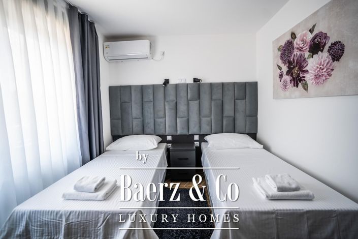 Image No.7-20 Bed Townhouse for sale