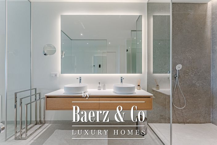 Image No.10-4 Bed Villa for sale