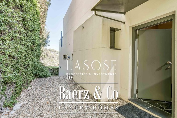 Image No.33-4 Bed Property for sale