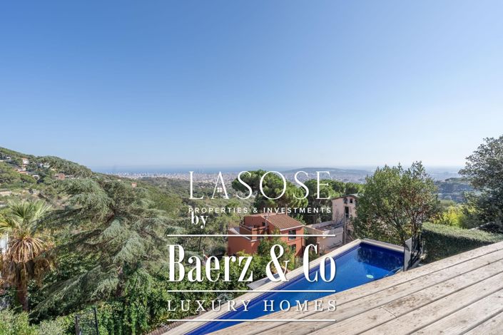 Image No.45-4 Bed Property for sale