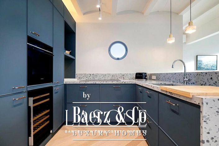 Image No.6-3 Bed Property for sale