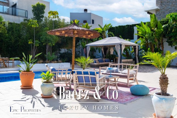 Image No.10-3 Bed Villa for sale