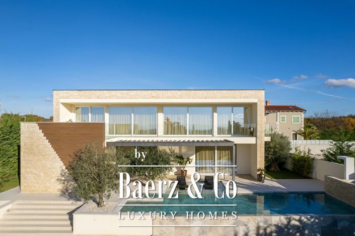 Image No.1-4 Bed Townhouse for sale