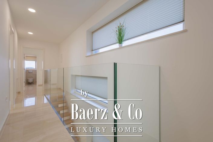 Image No.31-4 Bed Townhouse for sale