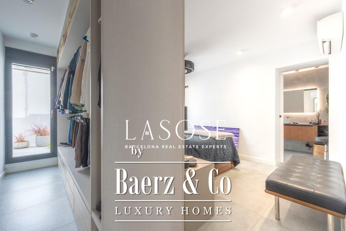 Image No.15-2 Bed Property for sale